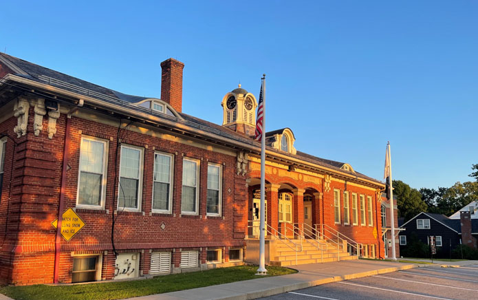 Town Hall of Charlton