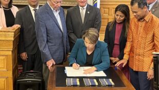 Governor signs $375M transportation bond bill with Ch. 90 funding