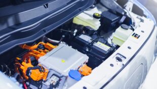 Free high-voltage safety training available for truck fleets